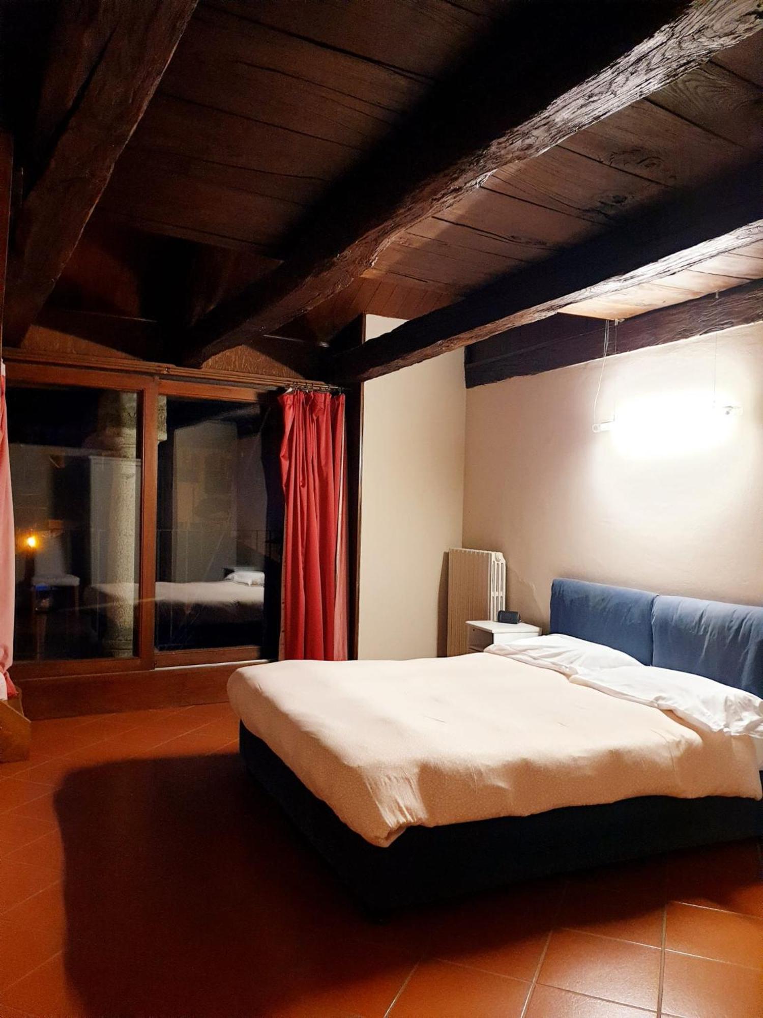 Piccolo Hotel Olina オルタ・サン・ジューリオ 部屋 写真