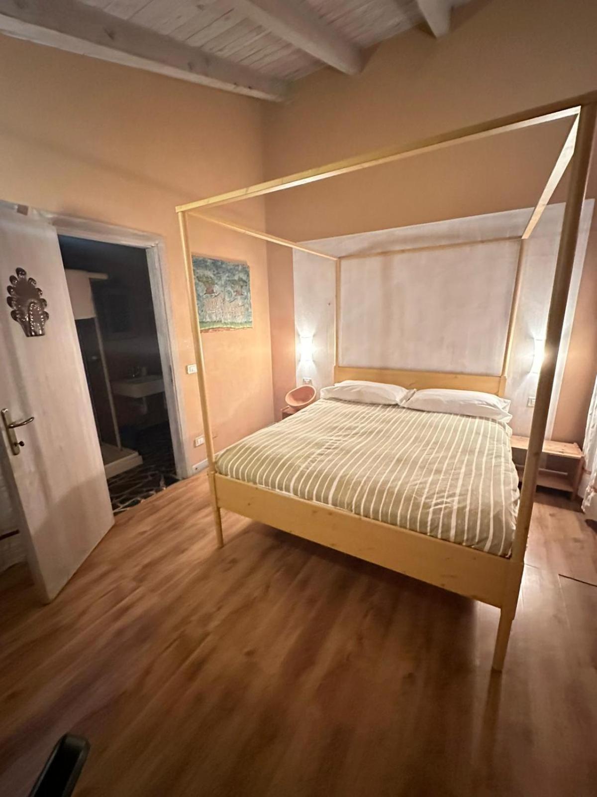 Piccolo Hotel Olina オルタ・サン・ジューリオ エクステリア 写真